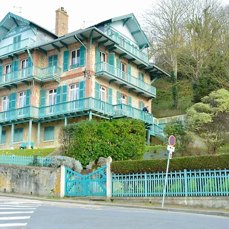 Villa D'exception Vue Sur Mer, 9 *